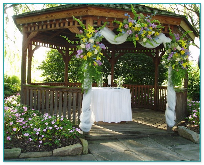 Outdoor Wedding Gazebo Decorating Ideas