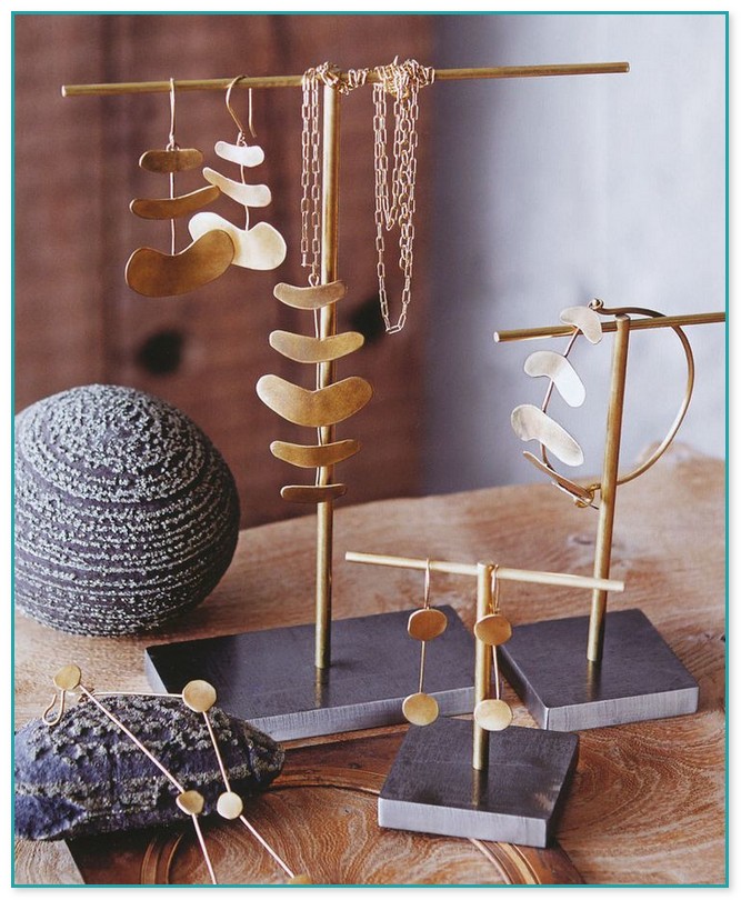 Jewelry Display Stands Suppliers