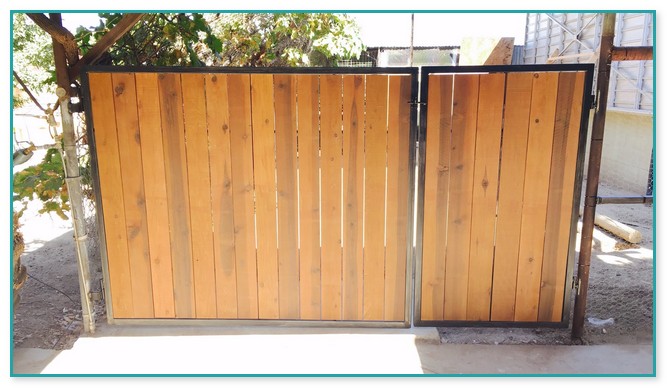 Metal And Wood Fence