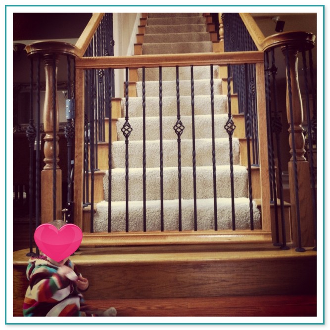 Baby Gates With Metal Railing 2