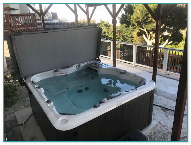 Best Hot Tubs For The Money