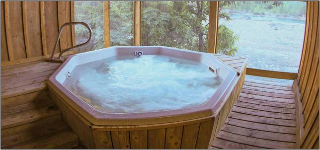 Hot Tub Suites Spokane Wa