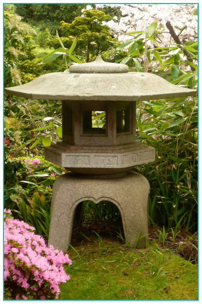 Japanese Garden Lanterns For Sale