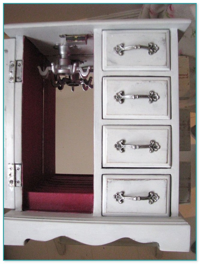 Jewelry Box With Necklace Hanger
