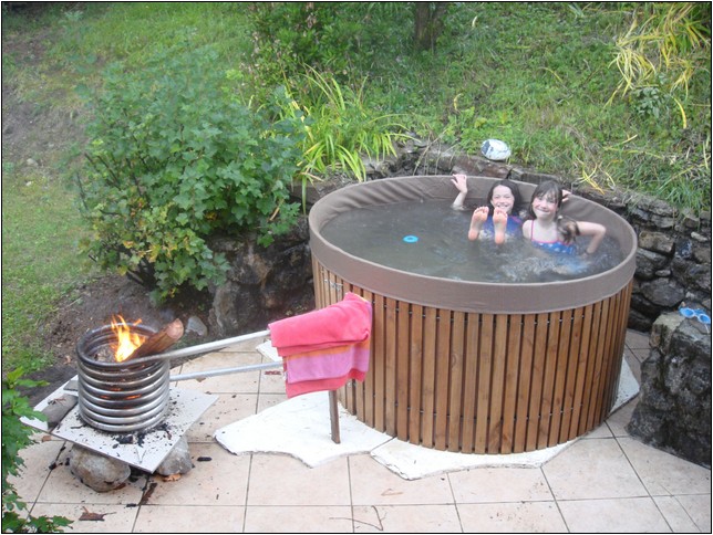 Round Water Trough Hot Tub